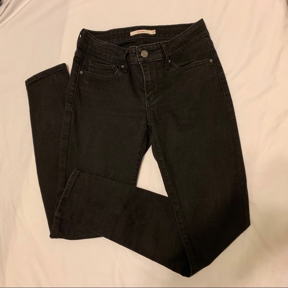 Levis 711 - black distressed jeans